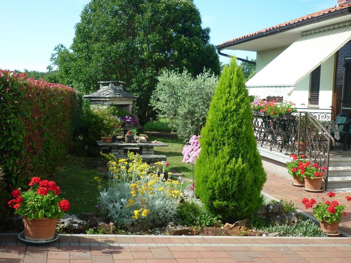 Apartment Green Oasis 1 Umag Luaran gambar